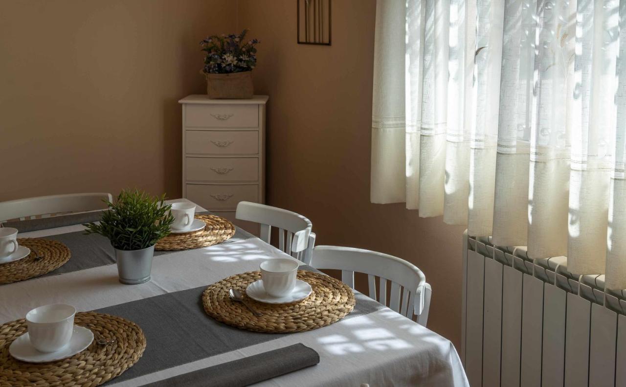 Apartment La Del 42 *